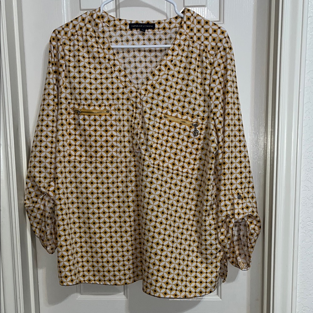 Adrienne Vittadini Top Womens Large Gold Geometric Top 3/4 Roll Tab Sleeve
